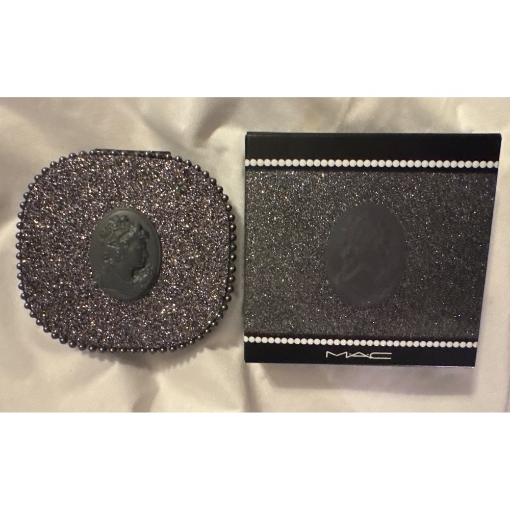 MAC-KEEPSAKES-BEIGE EYES-PALETTE-LIMITED EDITION-100% AUTHENTIC-NIB!!
